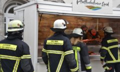 Würstl-Notruf: Feuerwehr Pfaffenhofen wird zukünftig mit regionalen Schmankerln von Pfaffenhofener Land versorgt